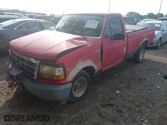 ✅ 1994 Ford F-150 • VIN: 1FTEF15N6RLA40674 • Lot: 43008720. Wystawiony na IAAI z przebiegiem 301 535 mil. Bezpłatny archiwum sprzedaży aukcyjnych z USA i szczegółowy raport historii pojazdu na DreamBid. Zdjęcie 2.