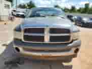2004 Dodge 1500 SLT z VIN 1D7HU18N94S617958, wystawiony jako Copart lot #69519224 z przebiegiem 270 283 mil mil oraz Szkoda całkowita • Salvage title. Historia ofert i sprzedaży dostępna na DreamBid. Obrazek 5.