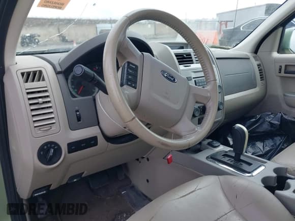 ✅ 2008 Ford Escape Hybrid • VIN: 1FMCU59H58KC30796 • Lot: 43261501. Listed on IAAI with Not provided. Free auction sales archive from the USA and detailed vehicle history report at DreamBid. Image 11.