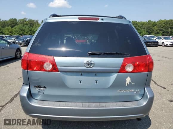 2009 Toyota Sienna LE with VIN 5TDBK23C69S026648, listed as a Copart auction lot 65431055 with 201,198 mi miles and Non repairable. Bid and sale history available at DreamBid. Image 6.