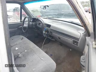 ✅ 1996 Ford F-350 • VIN: 1FTJW35F7TEB73460 • Lot: 42277991. Wystawiony na IAAI z przebiegiem 361 893 mil. Bezpłatny archiwum sprzedaży aukcyjnych z USA i szczegółowy raport historii pojazdu na DreamBid. Zdjęcie 5.