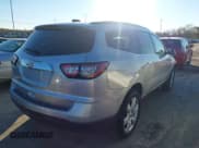 ✅ 2017 Chevrolet Traverse LT • VIN: 1GNKVGKD7HJ278894 • Lot: 43542365. Wystawiony na IAAI z przebiegiem 134 882 mil. Bezpłatny archiwum sprzedaży aukcyjnych z USA i szczegółowy raport historii pojazdu na DreamBid. Zdjęcie 4.