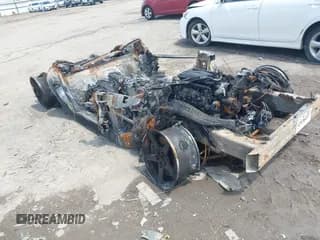 ✅ 2005 Chevrolet Corvette • VIN: 1G1YY24U655126273 • Lot: 42498433. Wystawiony na IAAI z przebiegiem Nie podano. Bezpłatny archiwum sprzedaży aukcyjnych z USA i szczegółowy raport historii pojazdu na DreamBid. Zdjęcie 1.