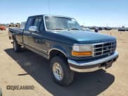 ✅ 1996 Ford F-250 • VIN: 1FTHX26F2TEB40676 • Lot: 57954394. Wystawiony na Copart z przebiegiem 246 330 mil. Bezpłatny archiwum sprzedaży aukcyjnych z USA i szczegółowy raport historii pojazdu na DreamBid. Zdjęcie 4.