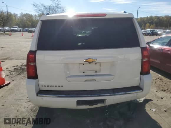 ✅ 2016 Chevrolet Suburban LTZ • VIN: 1GNSKJKC1GR209874 • Lot: 77108344. Wystawiony na Copart z przebiegiem 221 079 mil. Bezpłatny archiwum sprzedaży aukcyjnych z USA i szczegółowy raport historii pojazdu na DreamBid. Zdjęcie 6.