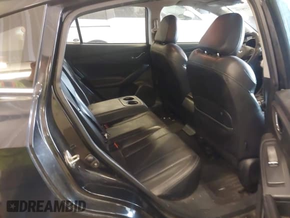 ✅ 2018 Subaru Impreza Limited • VIN: 4S3GTAT68J3704524 • Lot: 42278108. Listed on IAAI with 234,677 mi. Free auction sales archive from the USA and detailed vehicle history report at DreamBid. Image 8.