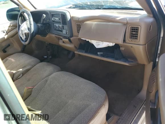 ✅ 1999 Chevrolet Silverado 1500 • VIN: 1GCEC14W2XZ119496 • Лот: 83118934. Опубликован ранее на Copart с пробегом Не указан. Бесплатный доступ к архиву аукционных продаж из США и подробный отчёт об истории автомобиля на DreamBid. Изображение 8.