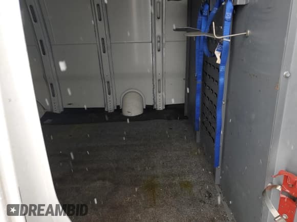 ✅ 2015 Chevrolet Express Cargo • VIN: 1GCWGFCG8F1278729 • Lot: 77221134. Listed on Copart with 144,578 mi. Free auction sales archive from the USA and detailed vehicle history report at DreamBid. Image 11.