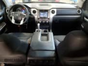 ✅ 2016 Toyota Tundra SR5 • VIN: 5TFDY5F14GX565098 • Лот: 86274975. Опубликован ранее на Copart с пробегом 193 711 миль. Бесплатный доступ к архиву аукционных продаж из США и подробный отчёт об истории автомобиля на DreamBid. Изображение 8.