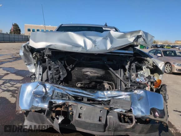 ✅ 2015 Chevrolet Silverado 2500HD LT • VIN: 1GC1KVEG0FF565050 • Lot: 53177405. Wystawiony na Copart z przebiegiem 212 686 mil. Bezpłatny archiwum sprzedaży aukcyjnych z USA i szczegółowy raport historii pojazdu na DreamBid. Zdjęcie 5.