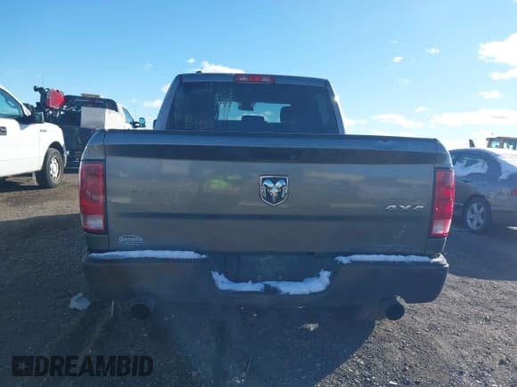 ✅ 2013 Ram 1500 Express • VIN: 1C6RR7KT0DS582065 • Lot: 43636507. Listed on IAAI with 189,061 mi. Free auction sales archive from the USA and detailed vehicle history report at DreamBid. Image 17.