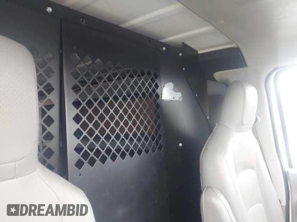 ✅ 2014 Ford Econoline Cargo Commercial • VIN: 1FTNE2EWXEDA84022 • Lot: 42886331. Listed on IAAI with 131,357 mi. Free auction sales archive from the USA and detailed vehicle history report at DreamBid. Image 8.