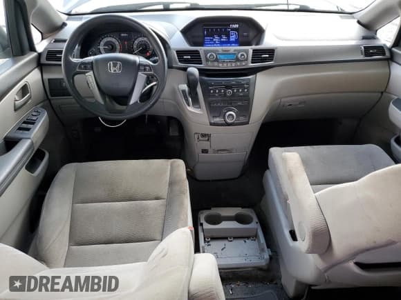✅ 2013 Honda Odyssey LX • VIN: 5FNRL5H27DB052198 • Lot: 85646085. Listed on Copart with 130,530 mi. Free auction sales archive from the USA and detailed vehicle history report at DreamBid. Image 8.