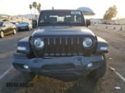 ✅ 2022 Jeep Wrangler Sport S • VIN: 1C4GJXAN6NW117648 • Лот: 84908324. Опубликован ранее на Copart с пробегом 25 375 миль. Бесплатный доступ к архиву аукционных продаж из США и подробный отчёт об истории автомобиля на DreamBid. Изображение 5.