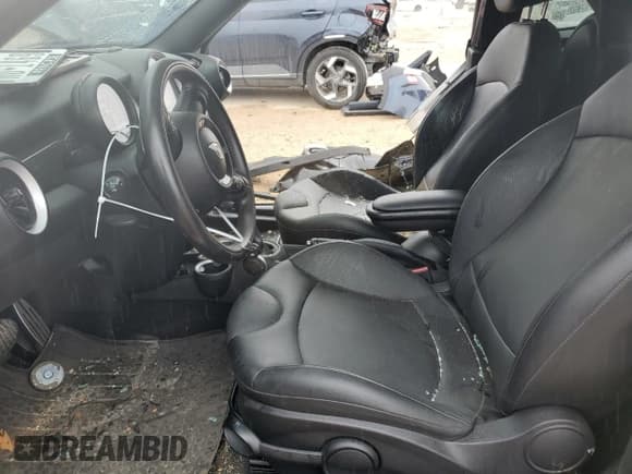 ✅ 2013 MINI Coupe S • VIN: WMWSX3C52DT466544 • Лот: 84965904. Опубликован ранее на Copart с пробегом Не указан. Бесплатный доступ к архиву аукционных продаж из США и подробный отчёт об истории автомобиля на DreamBid. Изображение 7.