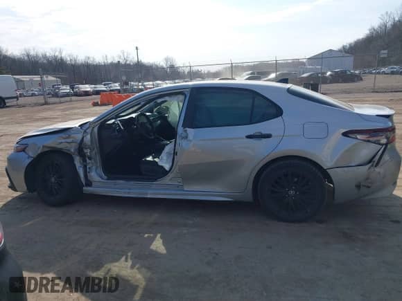 2022 Toyota Camry SE с VIN 4T1T11AK8NU006253, выставлен на аукционе IAAI как лот 41709007 с пробегом 200 165 миль миль и . История ставок и продаж доступна на DreamBid. Изображение 15.