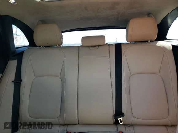 ✅ 2019 Jaguar F-Pace 25t • VIN: SADCS2FX5KA368926 • Lot: 69201075. Wystawiony na Copart z przebiegiem 133 931 mil. Bezpłatny archiwum sprzedaży aukcyjnych z USA i szczegółowy raport historii pojazdu na DreamBid. Zdjęcie 10.