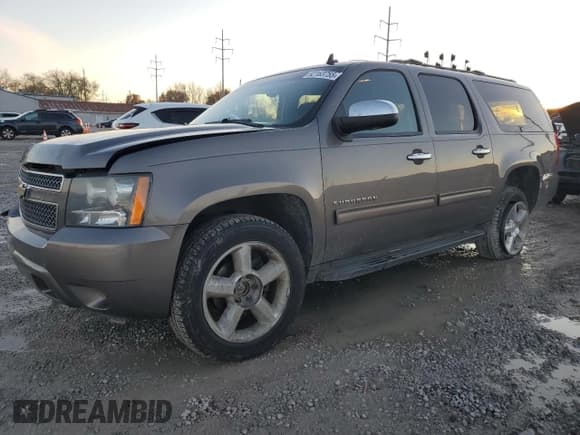 ✅ 2011 Chevrolet Suburban LS • VIN: 1GNSKHE33BR294729 • Lot: 92163755. Listed on Copart with 157,566 mi. Free auction sales archive from the USA and detailed vehicle history report at DreamBid. Image 1.