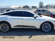 ✅ 2024 Toyota Crown XLE • VIN: JTDAAAAF2R3027013 • Lot: 42226856. Wystawiony na IAAI z przebiegiem 26 393 mil. Bezpłatny archiwum sprzedaży aukcyjnych z USA i szczegółowy raport historii pojazdu na DreamBid. Zdjęcie 14.