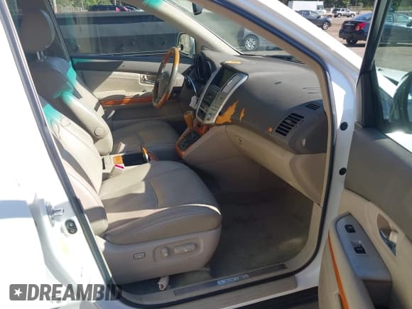 ✅ 2008 Lexus RX 350 • VIN: 2T2HK31U68C082376 • Lot: 43420350. Listed on IAAI with 187,184 mi. Free auction sales archive from the USA and detailed vehicle history report at DreamBid. Image 5.