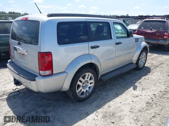 2008 Dodge Nitro R/T с VIN 1D8GT58688W187705, выставлен на аукционе IAAI как лот 42088537 с пробегом 132 538 миль миль и . История ставок и продаж доступна на DreamBid. Изображение 4.