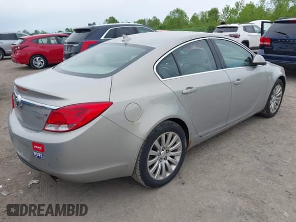 ✅ 2011 Buick Regal CXL Turbo TO2 • VIN: W04GW5EV2B1075451 • Lot: 42355451. Listed on IAAI with 125,307 mi. Free auction sales archive from the USA and detailed vehicle history report at DreamBid. Image 4.