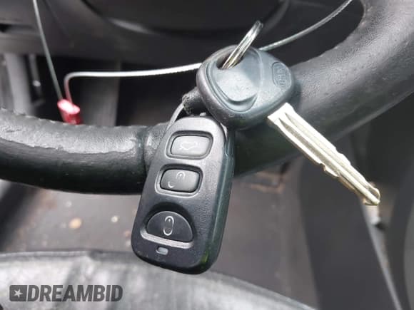 ✅ 2013 Hyundai Elantra GLS • VIN: 5NPDH4AE7DH204122 • Лот: 43445172. Опубликован ранее на IAAI с пробегом 190 185 миль. Бесплатный доступ к архиву аукционных продаж из США и подробный отчёт об истории автомобиля на DreamBid. Изображение 11.