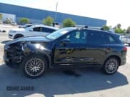 ✅ 2016 Porsche Cayenne • VIN: WP1AA2A27GKA13225 • Lot: 42372124. Wystawiony na IAAI z przebiegiem 47 081 mil. Bezpłatny archiwum sprzedaży aukcyjnych z USA i szczegółowy raport historii pojazdu na DreamBid. Zdjęcie 14.