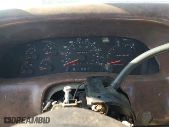 ✅ 2001 Ford F-350 XL • VIN: 1FTWW32F71EB28798 • Лот: 83413344. Опубликован ранее на Copart с пробегом 224 699 миль. Бесплатный доступ к архиву аукционных продаж из США и подробный отчёт об истории автомобиля на DreamBid. Изображение 9.