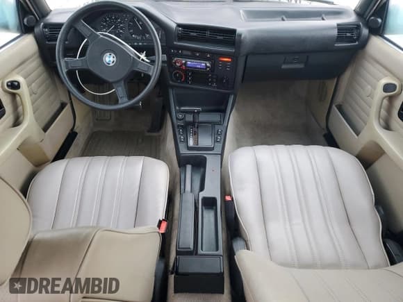 ✅ 1987 BMW 3 Series 325e • VIN: WBAAE6403H8820635 • Lot: 55409915. Wystawiony na Copart z przebiegiem 150 092 mil. Bezpłatny archiwum sprzedaży aukcyjnych z USA i szczegółowy raport historii pojazdu na DreamBid. Zdjęcie 8.