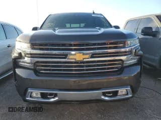 ✅ 2021 Chevrolet Silverado 1500 High Country • VIN: 3GCUYHETXMG296318 • Lot: 73781344. Wystawiony na Copart z przebiegiem 45 571 mil. Bezpłatny archiwum sprzedaży aukcyjnych z USA i szczegółowy raport historii pojazdu na DreamBid. Zdjęcie 5.