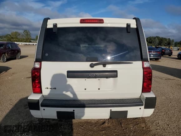 ✅ 2009 Jeep Commander Sport • VIN: 1J8HG48K79C541353 • Lot: 83828235. Listed on Copart with 128,347 mi. Free auction sales archive from the USA and detailed vehicle history report at DreamBid. Image 6.