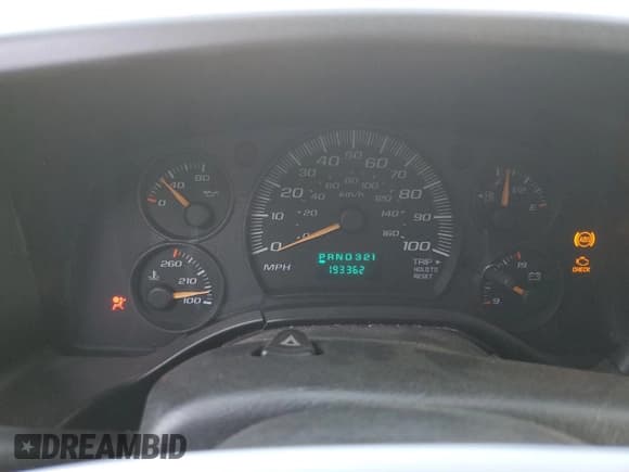 ✅ 2007 GMC Savana • VIN: 1GKFG15T771171383 • Лот: 76815484. Опубликован ранее на Copart с пробегом 193 362 миль. Бесплатный доступ к архиву аукционных продаж из США и подробный отчёт об истории автомобиля на DreamBid. Изображение 9.