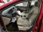 ✅ 2013 Ford Focus SE • VIN: 1FADP3K22DL187913 • Лот: 90253965. Опубликован ранее на Copart с пробегом 134 641 миль. Бесплатный доступ к архиву аукционных продаж из США и подробный отчёт об истории автомобиля на DreamBid. Изображение 7.