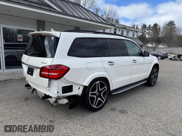 ✅ 2018 Mercedes-Benz GLS 550 • VIN: 4JGDF7DE9JB015824 • Лот: 54592855. Опубликован ранее на Copart с пробегом 145 235 миль. Бесплатный доступ к архиву аукционных продаж из США и подробный отчёт об истории автомобиля на DreamBid. Изображение 4.