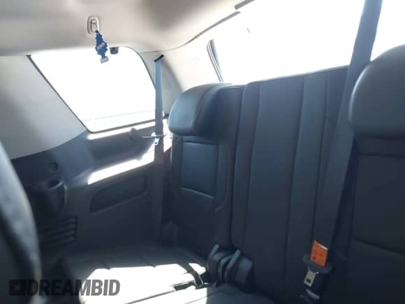 2015 Chevrolet Tahoe LTZ z VIN 1GNSCCKC4FR510792, wystawiony jako IAAI lot #43359343 z przebiegiem 215 235 mil mil oraz . Historia ofert i sprzedaży dostępna na DreamBid. Obrazek 18.