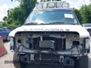 ✅ 2014 Ford Econoline Cargo Commercial • VIN: 1FDSS3EL6EDB14667 • Lot: 42633513. Listed on IAAI with 307,000 mi. Free auction sales archive from the USA and detailed vehicle history report at DreamBid. Image 6.