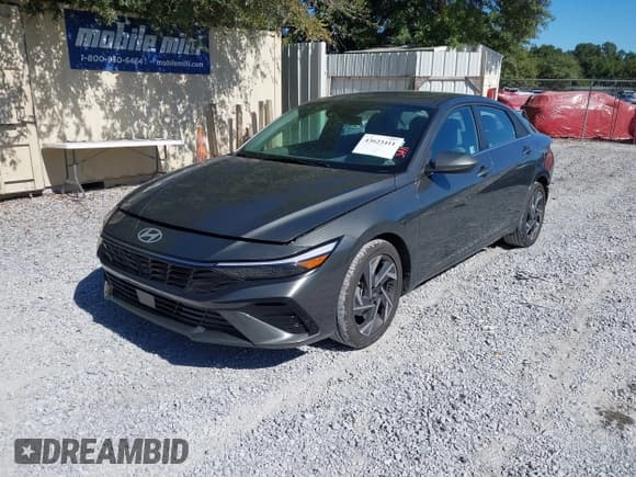 ✅ 2025 Hyundai Elantra SEL Convenience • VIN: KMHLS4DG9SU935756 • Lot: 43623411. Wystawiony na IAAI z przebiegiem 16 630 mil. Bezpłatny archiwum sprzedaży aukcyjnych z USA i szczegółowy raport historii pojazdu na DreamBid. Zdjęcie 18.