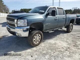 ✅ 2008 Chevrolet Silverado 2500HD LTZ • VIN: 1GCHK23638F119338 • Lot: 48328345. Wystawiony na Copart z przebiegiem 282 343 mil. Bezpłatny archiwum sprzedaży aukcyjnych z USA i szczegółowy raport historii pojazdu na DreamBid. Zdjęcie 1.