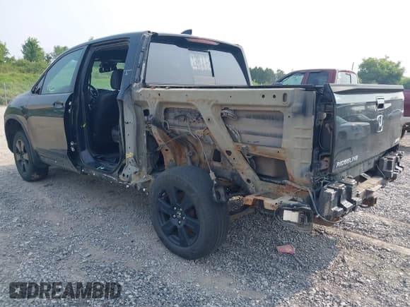 ✅ 2019 Honda Ridgeline Black Edition • VIN: 5FPYK3F82KB026297 • Lot: 42892122. Listed on IAAI with 116,672 mi. Free auction sales archive from the USA and detailed vehicle history report at DreamBid. Image 3.