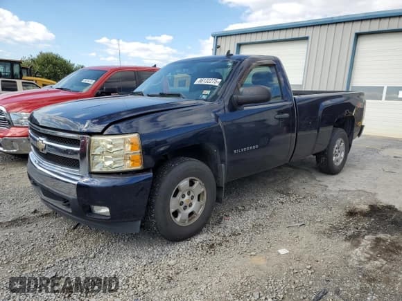 ✅ 2011 Chevrolet Silverado 1500 LT • VIN: 1GCNKSE0XBZ246105 • Lot: 86132275. Listed on Copart with 150,742 mi. Free auction sales archive from the USA and detailed vehicle history report at DreamBid. Image 1.