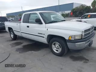 ✅ 1999 Dodge 1500 • VIN: 3B7HC13YOXG238535 • Lot: 43534934. Listed on IAAI with 283,440 mi. Free auction sales archive from the USA and detailed vehicle history report at DreamBid. Image 1.