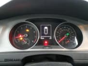 ✅ 2017 Volkswagen Golf S • VIN: 3VW217AU2HM008140 • Lot: 90677895. Wystawiony na Copart z przebiegiem 59 594 mil. Bezpłatny archiwum sprzedaży aukcyjnych z USA i szczegółowy raport historii pojazdu na DreamBid. Zdjęcie 9.