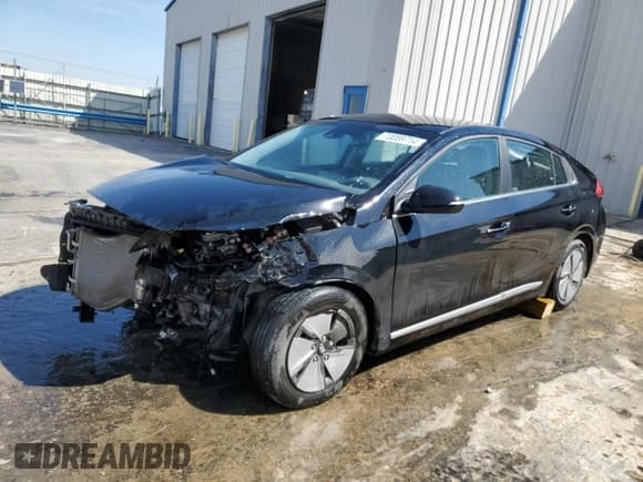 ✅ 2021 Hyundai Ioniq SE • VIN: KMHC75LC6MU260523 • Lot: 70089714. Wystawiony na Copart z przebiegiem 82 796 mil. Bezpłatny archiwum sprzedaży aukcyjnych z USA i szczegółowy raport historii pojazdu na DreamBid. Zdjęcie 1.