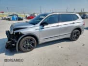 ✅ 2024 Volkswagen Tiguan SE R-Line Black • VIN: 3VVCB7AX7RM054192 • Лот: 71907165. Опубликован ранее на Copart с пробегом 20 299 миль. Бесплатный доступ к архиву аукционных продаж из США и подробный отчёт об истории автомобиля на DreamBid. Изображение 1.