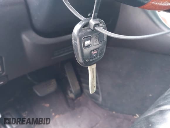 ✅ 2002 Lexus LS 430 • VIN: JTHBN30F820062666 • Lot: 43830718. Listed on IAAI with 195,520 mi. Free auction sales archive from the USA and detailed vehicle history report at DreamBid. Image 11.