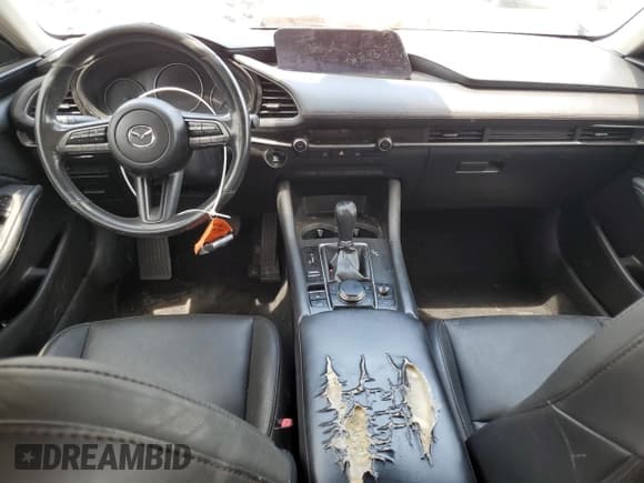 ✅ 2020 Mazda 3 Select • VIN: 3MZBPACL9LM126677 • Лот: 54851875. Опубликован ранее на Copart с пробегом 85 664 миль. Бесплатный доступ к архиву аукционных продаж из США и подробный отчёт об истории автомобиля на DreamBid. Изображение 8.