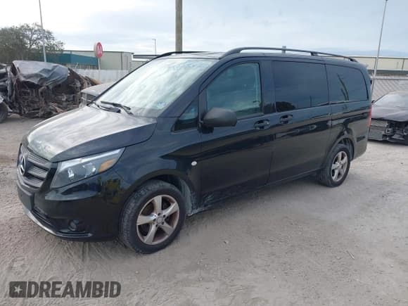 ✅ 2016 Mercedes-Benz Metris Passenger • VIN: WD4PG2EE9G3097711 • Lot: 43827470. Listed on IAAI with 65,985 mi. Free auction sales archive from the USA and detailed vehicle history report at DreamBid. Image 17.