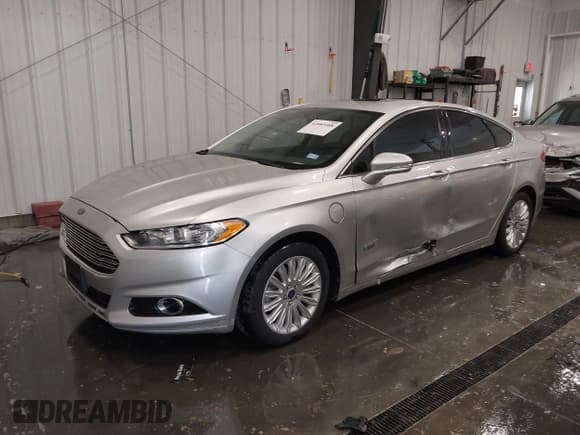 ✅ 2013 Ford Fusion Titanium • VIN: 3FA6P0SU1DR260313 • Lot: 42085988. Listed on IAAI with 110,177 mi. Free auction sales archive from the USA and detailed vehicle history report at DreamBid. Image 2.