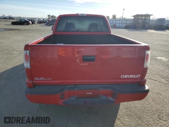 ✅ 2001 Chevrolet S-10 LS • VIN: 1GCCS19W318149851 • Lot: 45808875. Wystawiony na Copart z przebiegiem 160 218 mil. Bezpłatny archiwum sprzedaży aukcyjnych z USA i szczegółowy raport historii pojazdu na DreamBid. Zdjęcie 6.